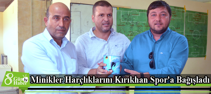 Minikler Harçlıklarını Kırıkhan Spor'a Bağışladı