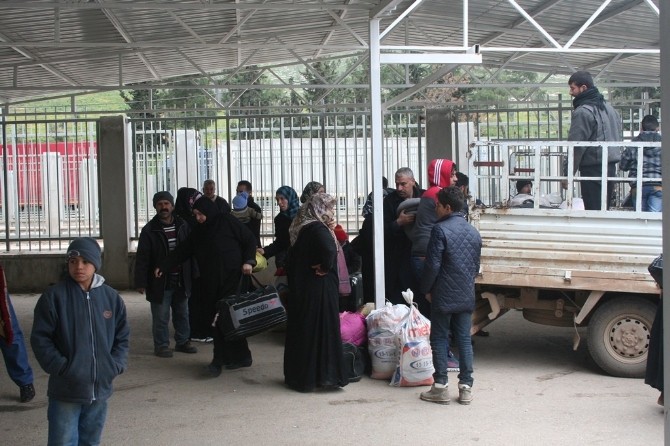 Cilvegözü Sınır Kapısı'ndan 28 Bin Suriyeli Daha Geçiş Yaptı