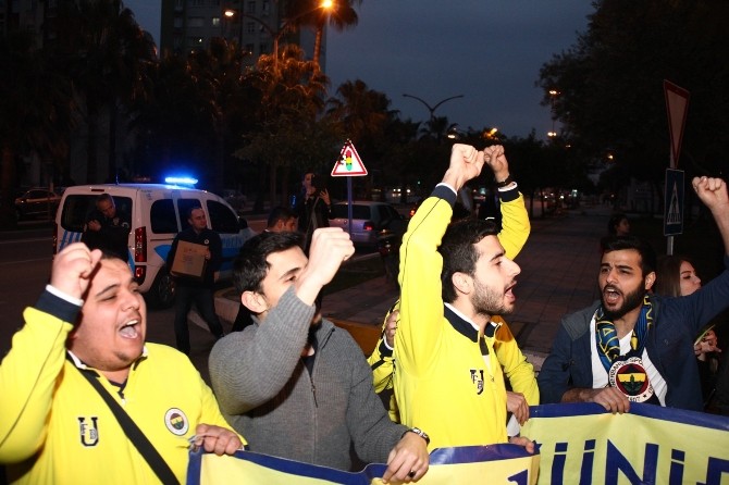 Fenerbahçe Adana'da Fotoğrafları