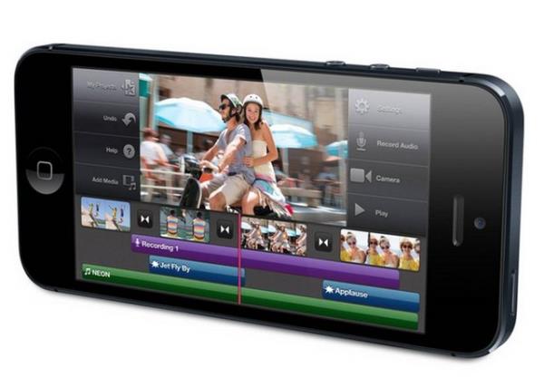 Telefonun arka kamerası 1080 HD görüntü kaydı yaparken öndeki kamerada 720p kayıt yapabiliyor.