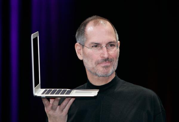 ABD’nin California eyaleti merkezli teknoloji firması Apple’ın kurucusu ve 2011 yılında hayatını kaybeden Steve Jobs’un 1983 yılında toprağa gömdüğü zaman kapsülü bulundu.