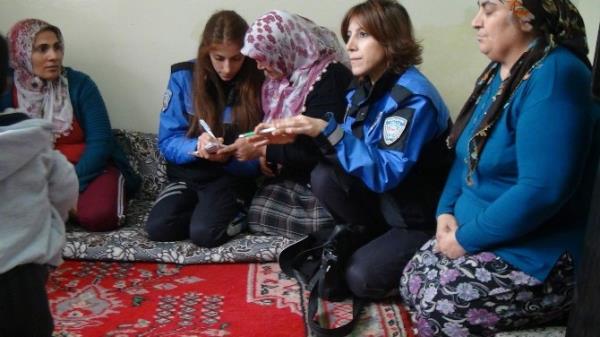 Gaziantep'te Bayan Polisler Beş Çayı Ziyareti