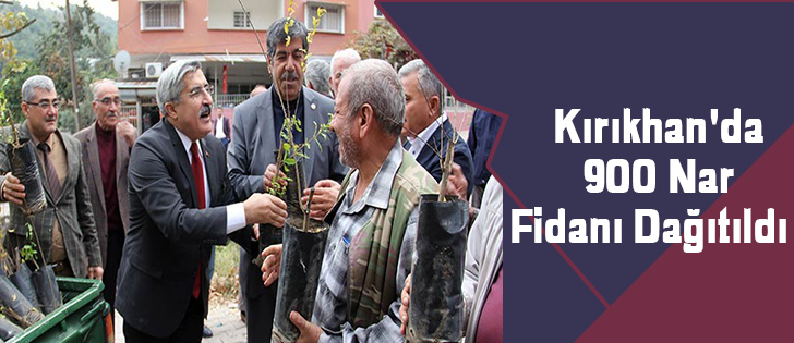 Kırıkhan'da 900 Nar Fidanı Dağıtıldı   