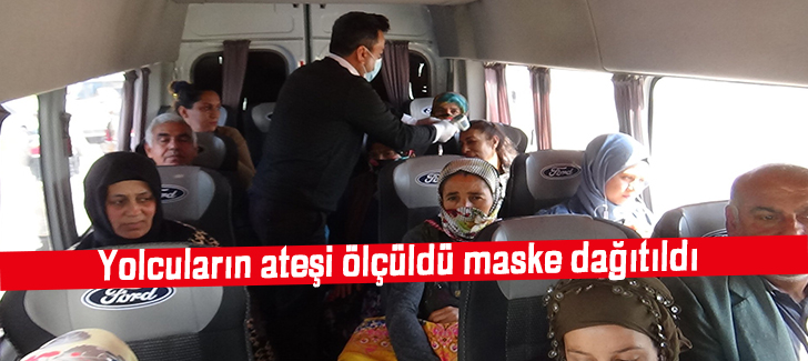 Yolcuların ateşi ölçüldü maske dağıtıldı   
