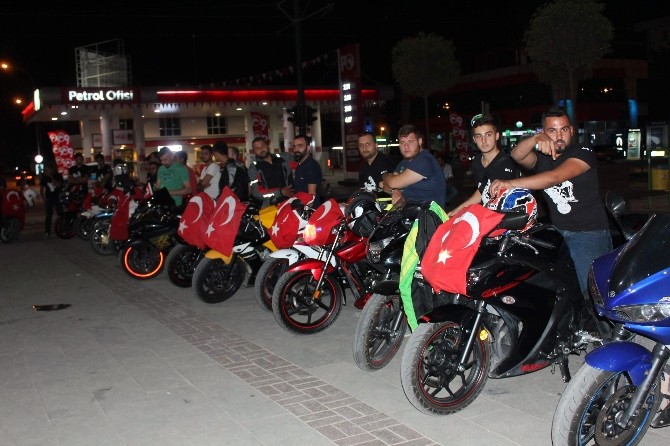 Gaziantep'te IŞİD Ve PKK Terör Örgütü Motorla Protesto Edildi
