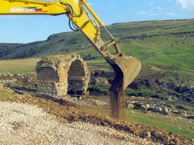 Tarihi Septimius Severus Köprüsünde Restorasyon Çalışmalarına Başlandı
