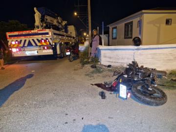Vinçle çarpışan motosikletin sürücüsü hayatını kaybetti