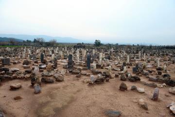 Yörükler Sınırdaki Kayı Boyu Mezarlığını Ziyaret Etti