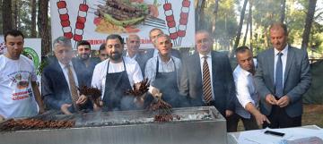 Türk Mutfağı Haftası’nda Kırıkhan'da kuzu ciğer tanıtıldı