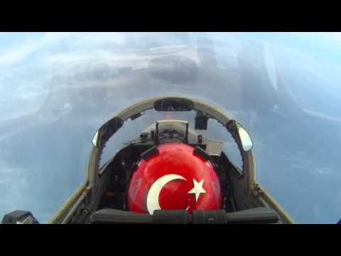 Türk Yıldızları Kuş Çarpması Kokpit Kamerasın'da
