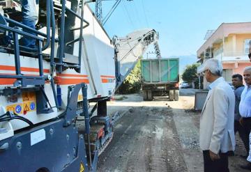 Arsuz Belediyesi Karaağaç'ta Asfalt Çalışmalarına Başladı